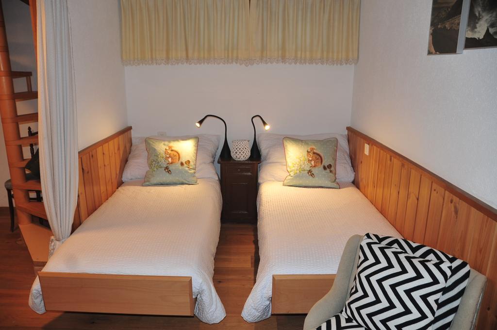 Yukon Villa Zermatt Szoba fotó